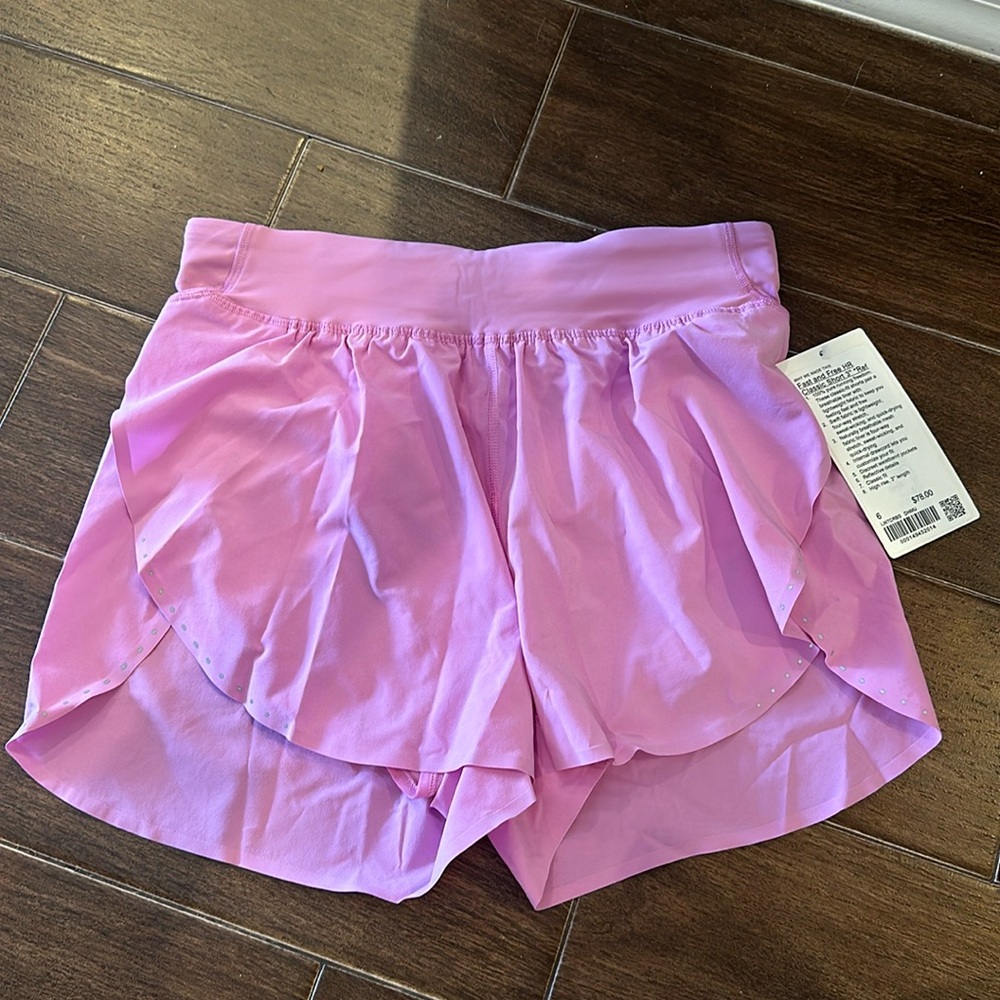 NWT Lululemon fast and free HR classic short, 3 inch inseam, size 6